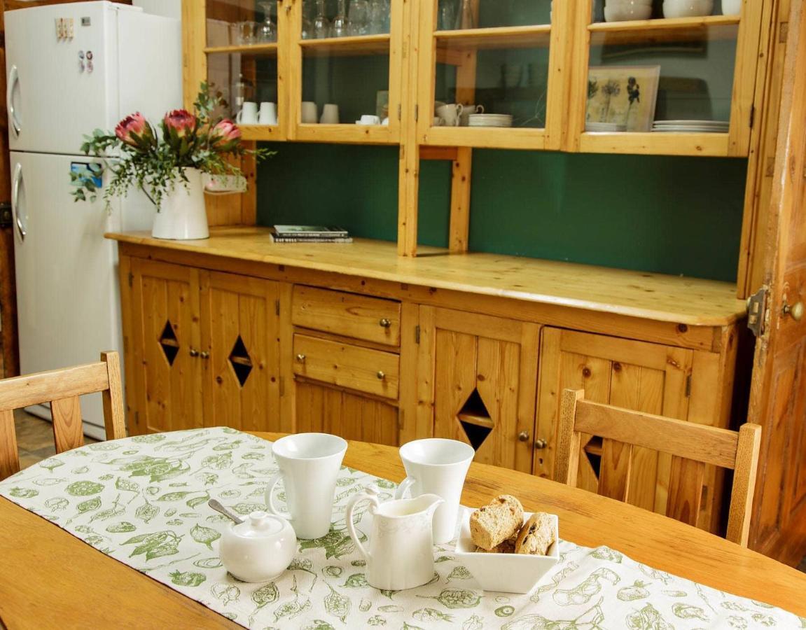 Bed and Breakfast Blue Lily Retreat Matjiesrivier  Екстер'єр фото
