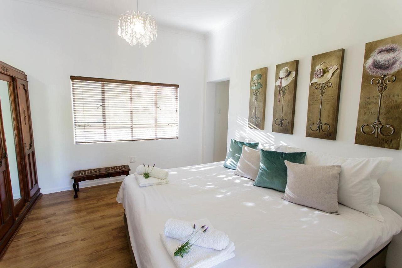 Bed and Breakfast Blue Lily Retreat Matjiesrivier  Екстер'єр фото