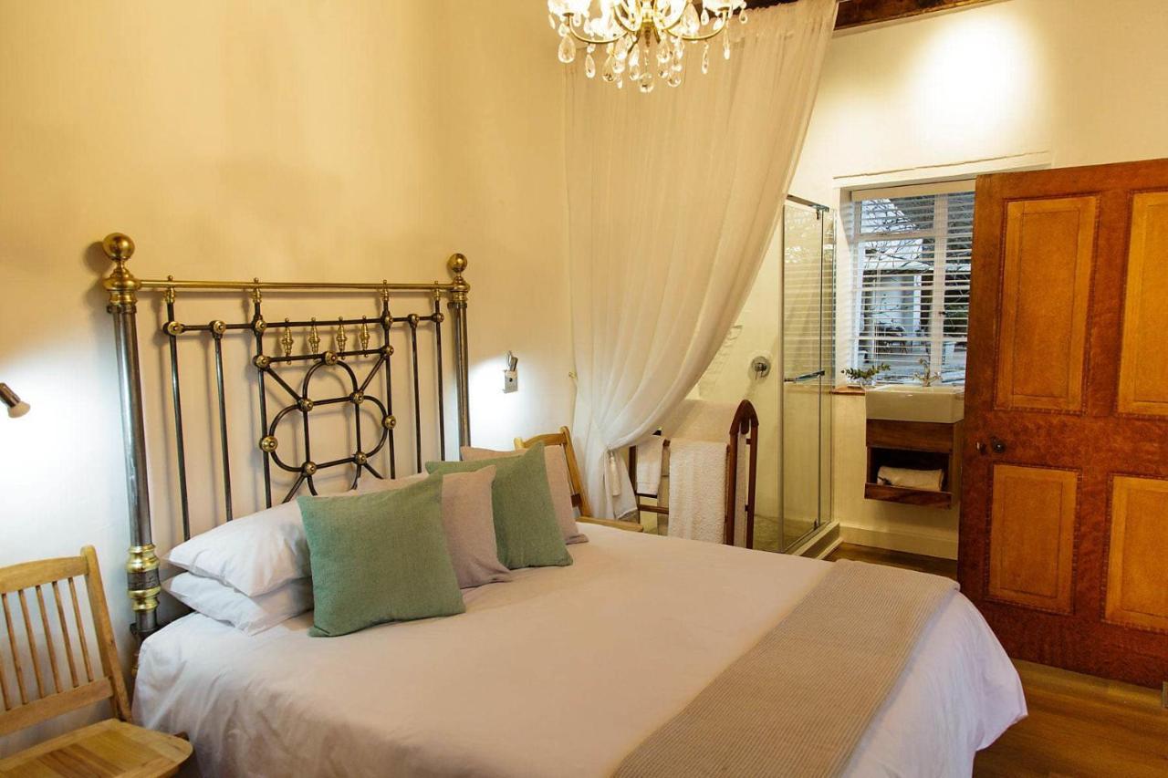 Bed and Breakfast Blue Lily Retreat Matjiesrivier  Екстер'єр фото